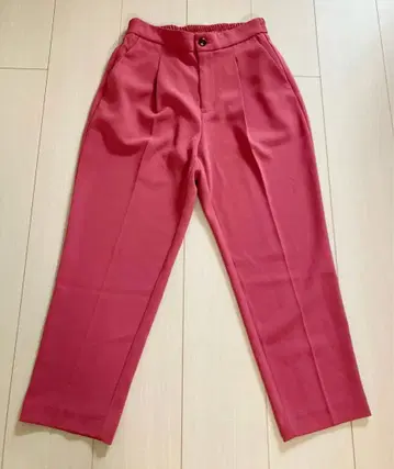 핑크 테이퍼드 슬랙스