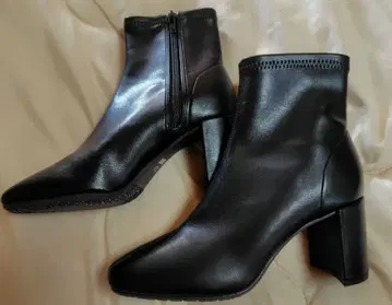 이볼 지퍼 포함 숏부츠