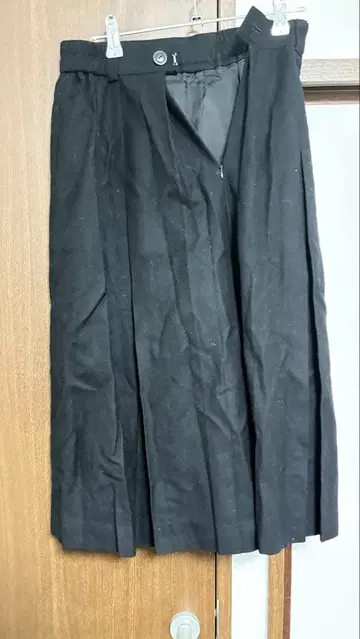 Lui Chantant 블랙 플리츠 스커트 사이즈 9