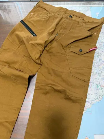 BURTLEWW 브라운 워크 팬츠