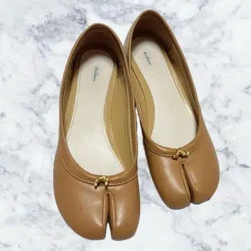 tukn.24cm 투큰 타비 펌프스 발레 슈즈 37 브라운 럭셔리 한국풍