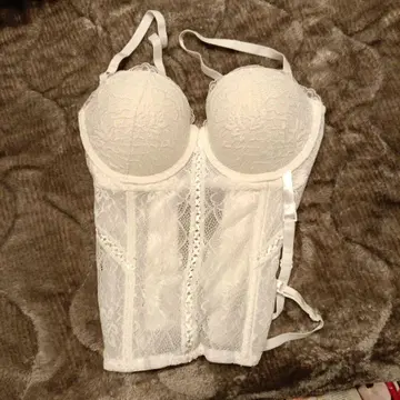 화이트 레이스 코르셋 70C