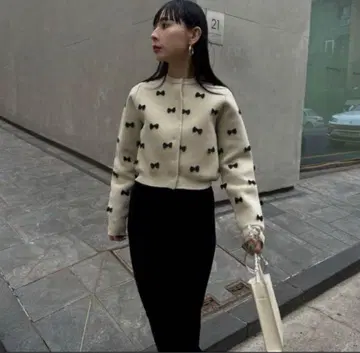 [ 새상품급 ] AMERI MANY RIBBON SHORT KNIT