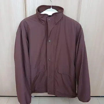 UNIQLO U 리버서블 스탠드 자켓 카와시마 타카히로 착용