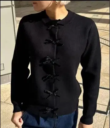 미사용 새상품 JENNE 2024년 모델 벨로아 리본 가디건