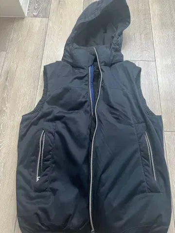 UNITED ARROWS 후드 부착 베스트