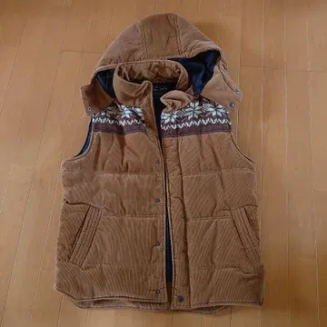 충전솜 베스트 후드 부착 코듀로이 노르딕 무늬 브라운 남성용