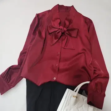 새상품 보타이 리본 블라우스 빅 드레이프감 셔츠 버건디 색상