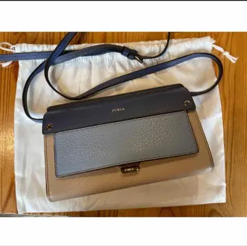 새상품급!! 미사용에 가까운 FURLA 라이크 숄더백