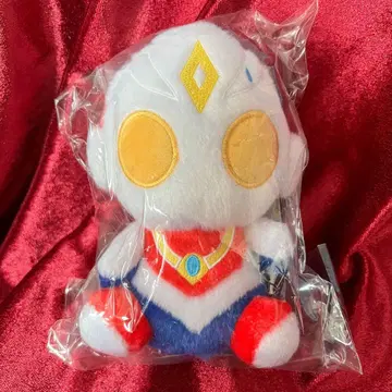 M78 울트라맨 포근하게 앉아있는 봉제 인형 울트라맨 다이나