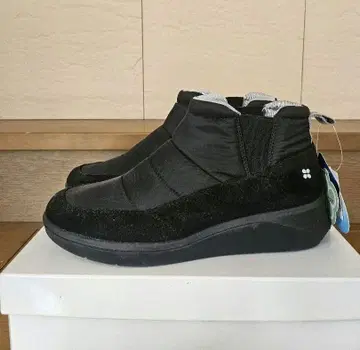 새상품 크루아상 croissant CR0523 블랙 24.5 따뜻한