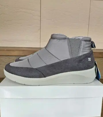 새상품 크루아상 croissant CR0523 그레이 24.0 따뜻한