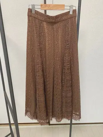 브라운 레이스 플레어 롱 스커트