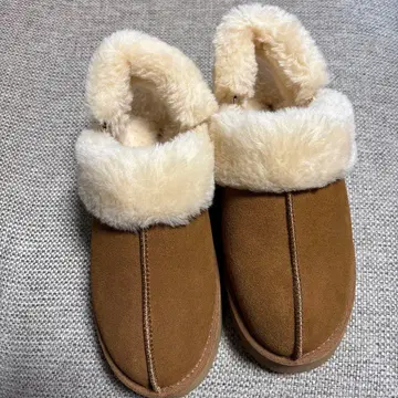 가격 인하 새상품 오리엔탈 트래픽 어그 부츠 샌들 25-25.5cm