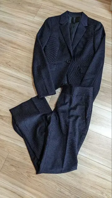 언타이틀 스트라이프 수트 수트 셋업 포멀