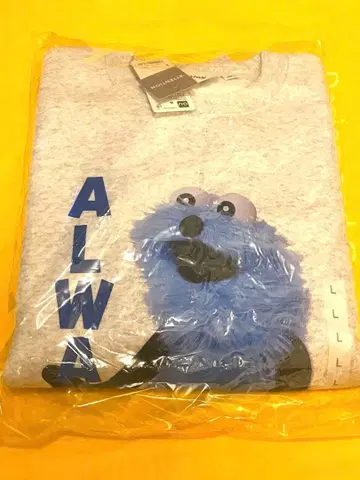 퍼펫 스 GU 콜라보 맨투맨 L