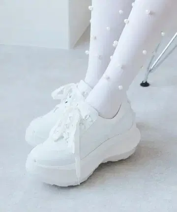 나르시스 Narcissus 가죽 볼륨 스니커즈 통굽 24.5cm