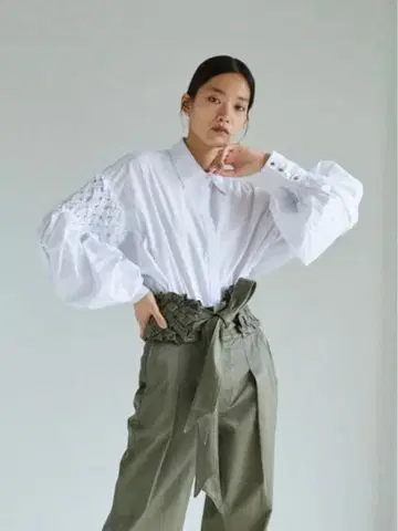 11월 말까지! 크리에이트 클레일 스모킹 블라우스 블랙