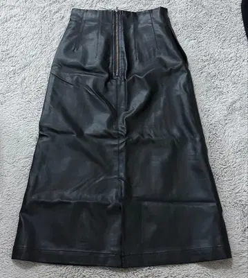 인조 가죽 스커트