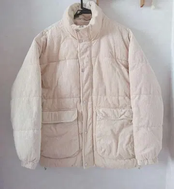 ZARA 퀼팅 자켓 S-M 크림색