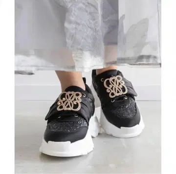 [ 새상품 미사용 ] RANDA 비쥬 모노그램 부품 스니커즈 란다 블랙