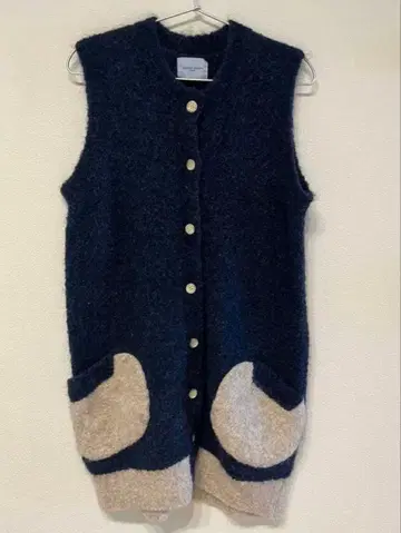 츠모리 치사토 니트 베스트 네이비