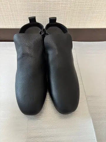 미사용 새상품 키다리 아저씨 블랙 가죽 로퍼 지퍼 포함