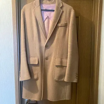 컴시즘 베이지 체스터 코트 새상품급