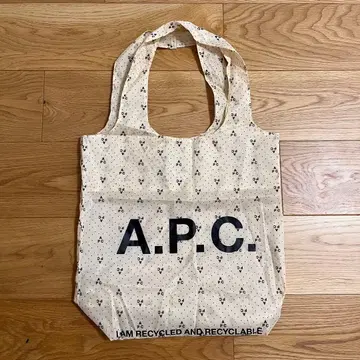 A.P.C. 올 패턴 에코백
