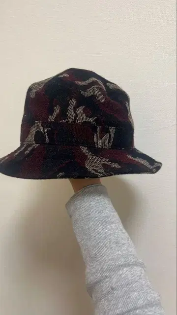 카모 패턴 버킷 햇