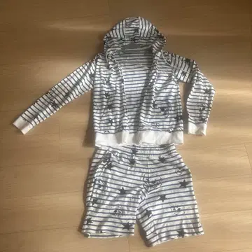 SOPHNET 소프 스트라이프 후드티 숏팬츠 셋업