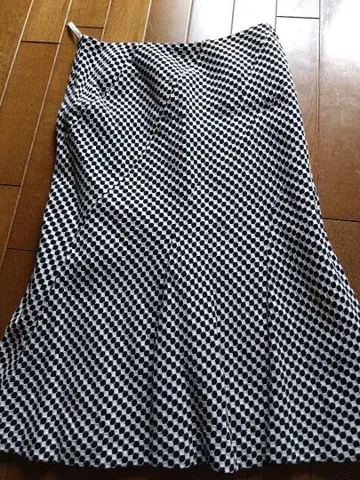 여성용 스커트 미들 기장