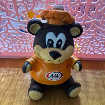 A&W 곰 모양 저금통