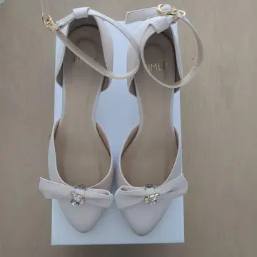 새상품 AIMER 포멀 펌프스