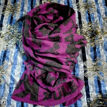 초레어 빈티지 폴 카 캐시미어 올 패턴 로고 패턴 머플러 스톨