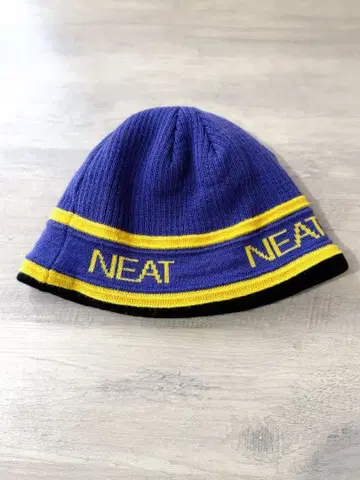 NEAT 비니 니트 모자