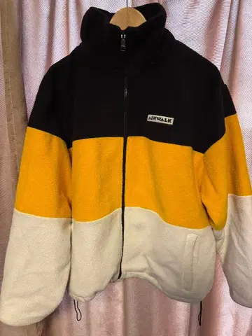 AIRWALK 플리스 자켓 블랙 노랑 화이트