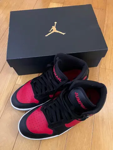 조던 액세스 블랙/짐 레드 8.5