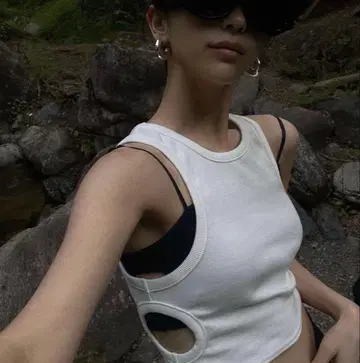 melt the lady 레이어 탱크탑