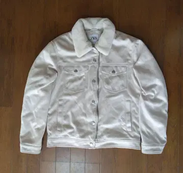 ZARA 크림색 카라 부착 자켓