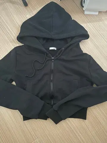 GYDA 베이직 숏 후드티 레어 초기