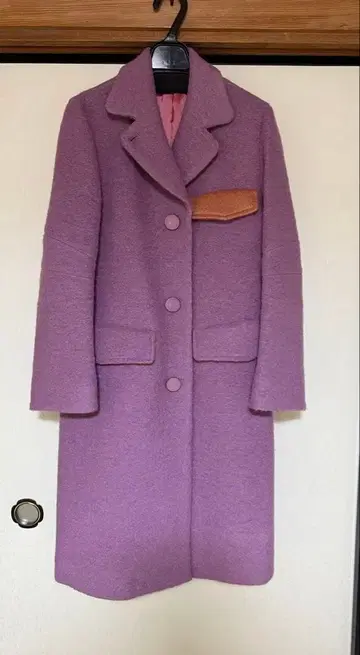 퍼플 롱 코트 프론트 포켓 부착