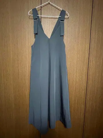 센스 오브 플레이스 어반 리서치 살로펫 스커트 차콜