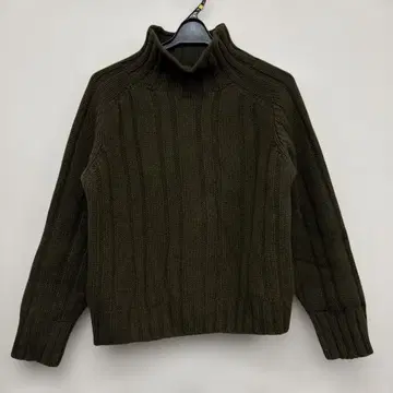 MARGARET HOWELL 마가렛호웰 하이넥 울 니트