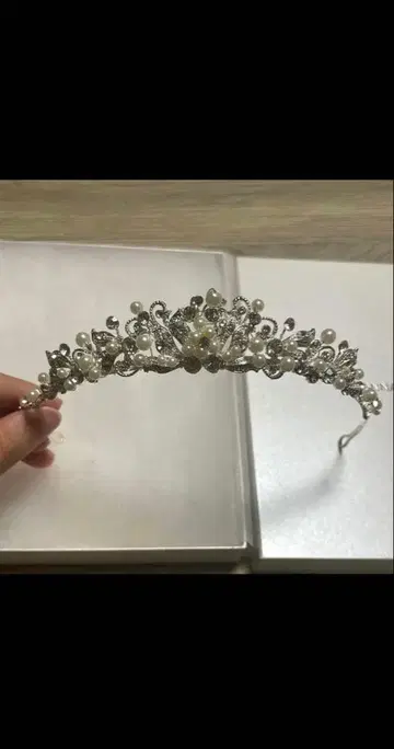 ANNAN WEDDING 펄 티아라