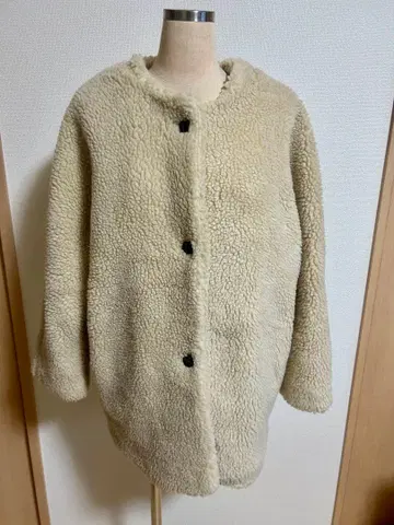 Via.J 노카라 크림색 보아 자켓 오버 사이즈