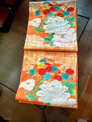 모란, 국화 무늬 자수 후쿠로 오비 육통 후쿠로 오비