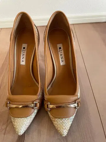 다이애나 스틸레토 하이힐 베이지 핑크 23cm 펌프스 가을에