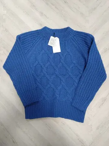 thpry+color 케이블 짜임 파랑 스웨터