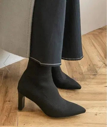 RANDA 란다 부츠 스트레치 플레이트힐 삭스부츠